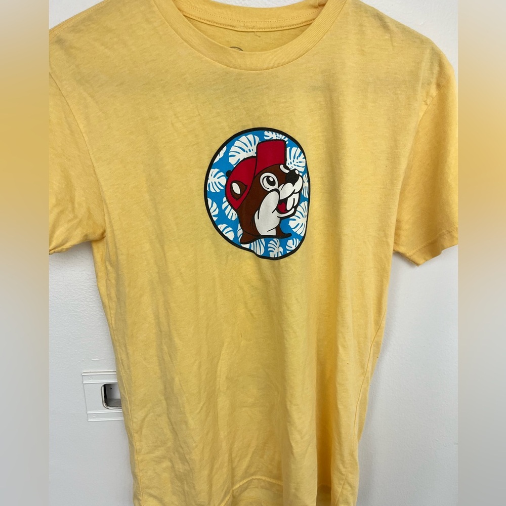 Yellow Buc-ees T shirt